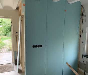 Gipsplaten buitenzijde badkamer