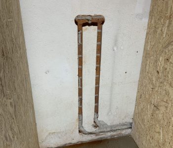 Freeswerk leidingen douchecel