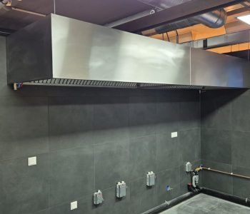 Plaatsing afzuigkap by lotus